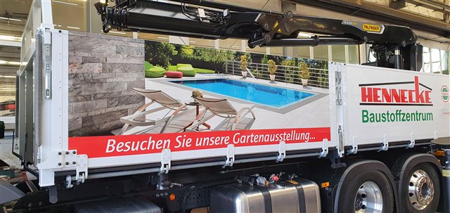 Hennecke LKW mit Gartenausstellungs-Motiv