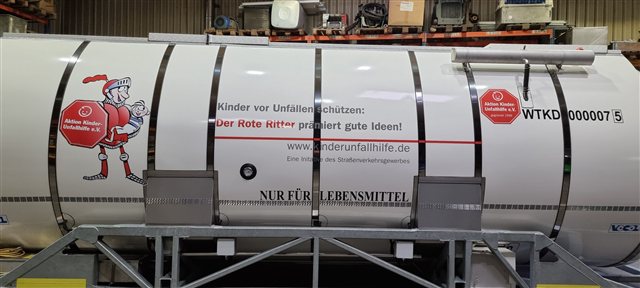 Tankauflieger für Aktion Kinder-Unfallhilfe