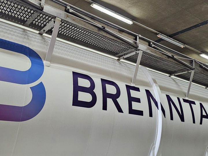 Brenntag Tankauflieger – Detail