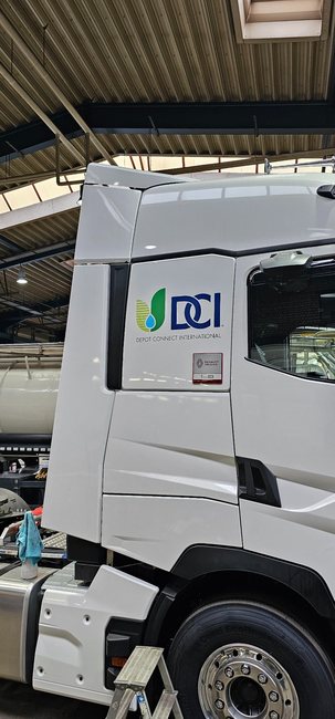 DCI Fahrzeugbeschriftung